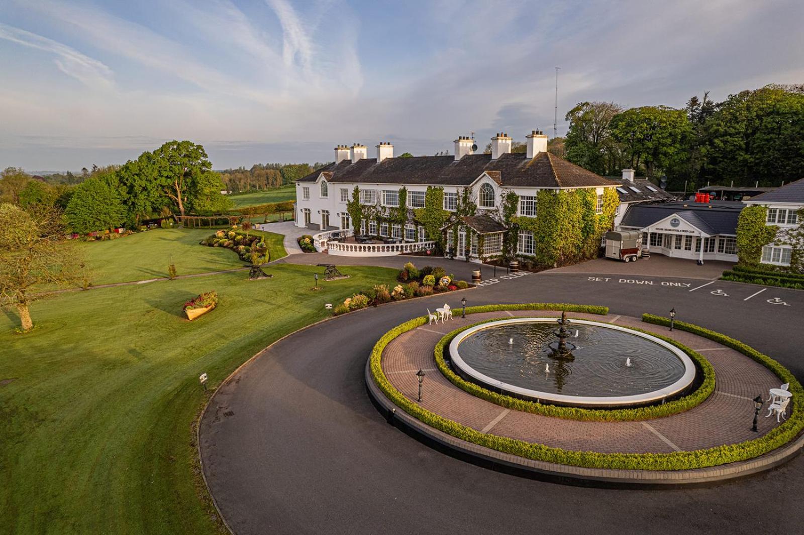 Crover House Hotel & Golf Club Mountnugent Exterior foto